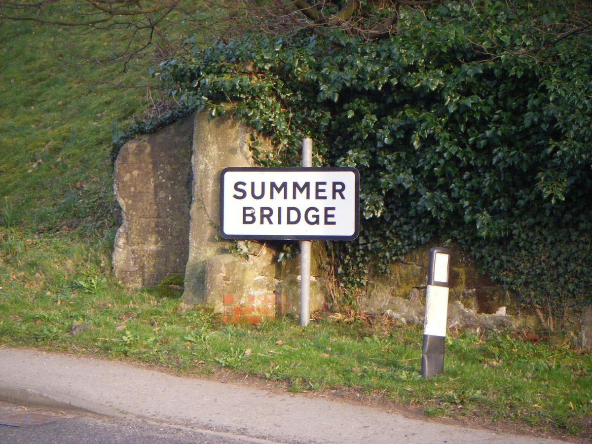 The Firs B&B &Tea Room Summer Bridge Екстериор снимка